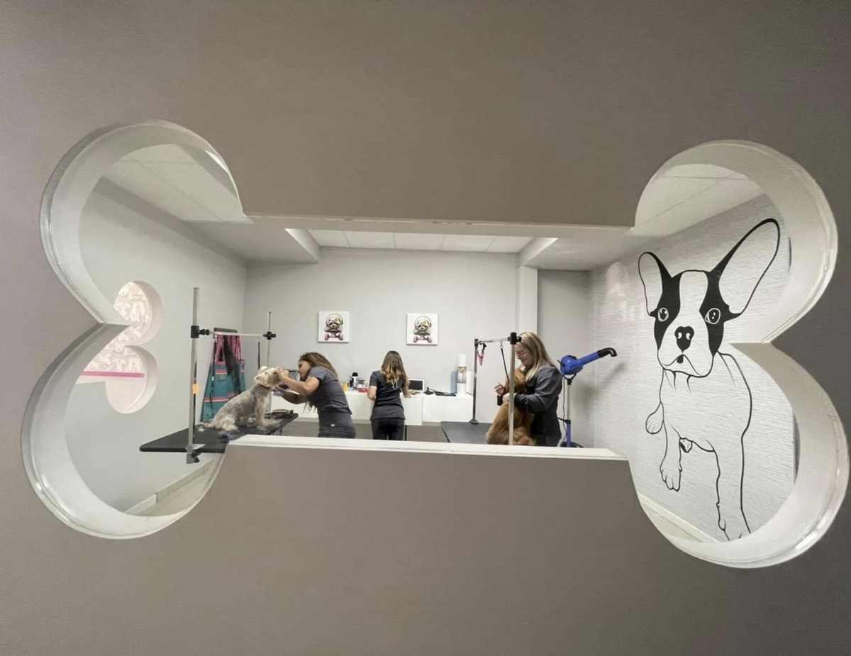LOVELY TAILS GROOMING BOUTIQUE